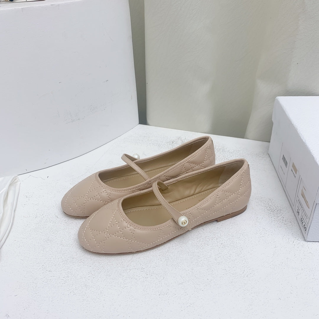 DIOR CD BALLET FLAT BEIGE MOP MIDDLE