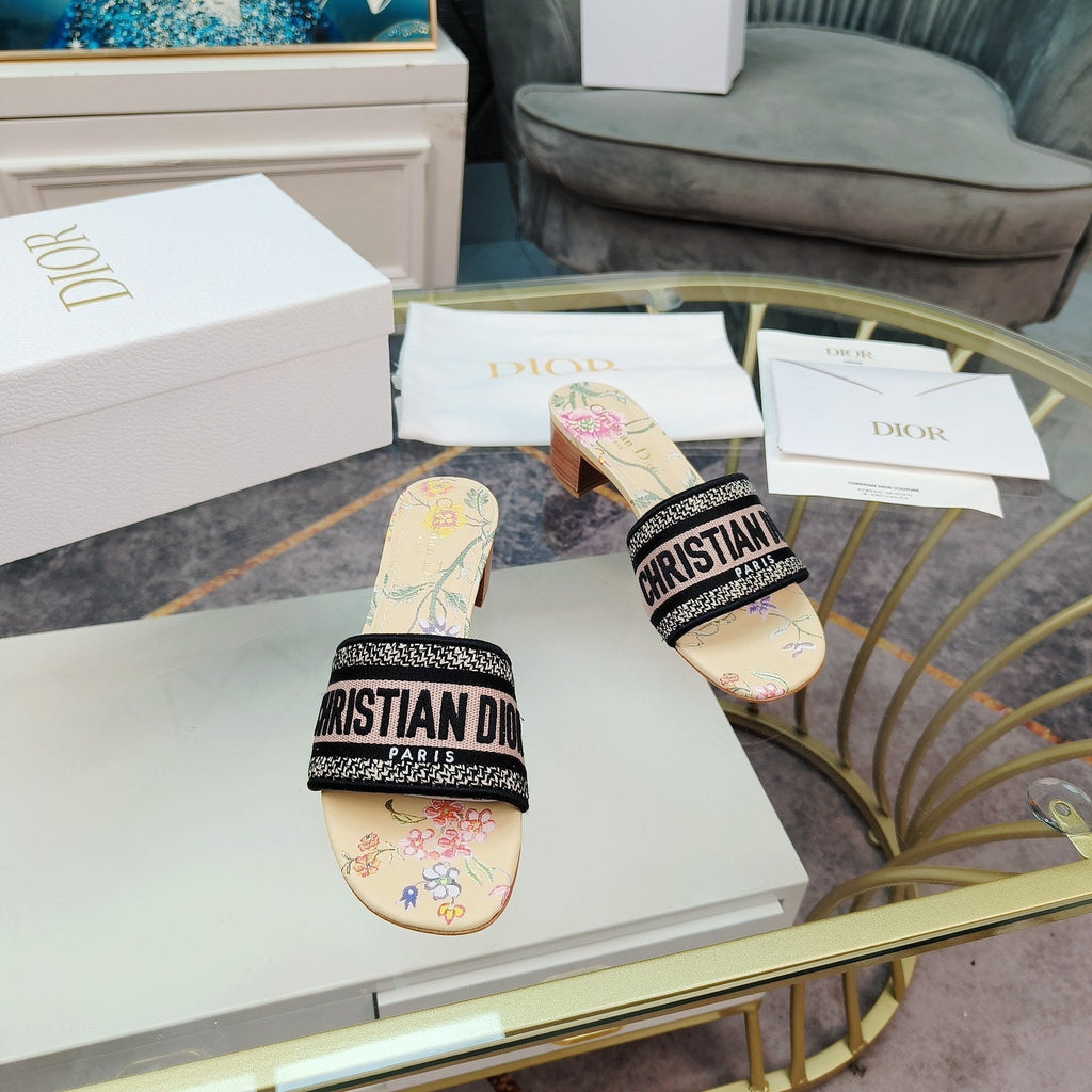 DIOR CD Mule Dway Heeled Slide 45mm Style 2