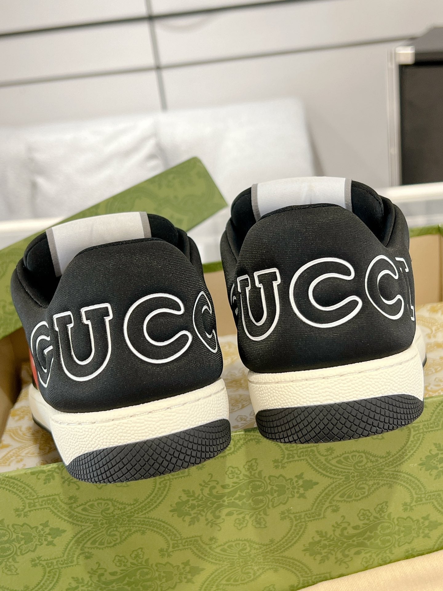 GUCCI SNEAKER IN BLACK MIX COLORFUL CALFSKIN
