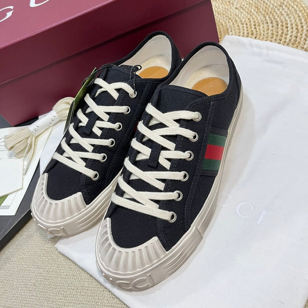 GUCCI Sneaker Julio Canvas  Sneakers Black