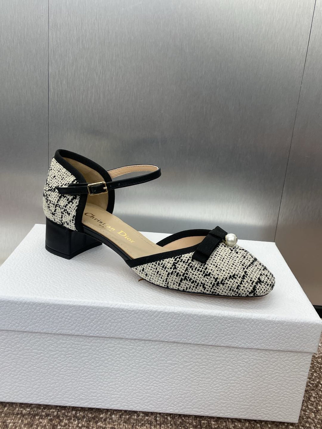 DIOR BALLET SLINGBACK PUMP IN WHITE MIX BLACK EMBROIDERED CANNAGE TWEED 35 MM